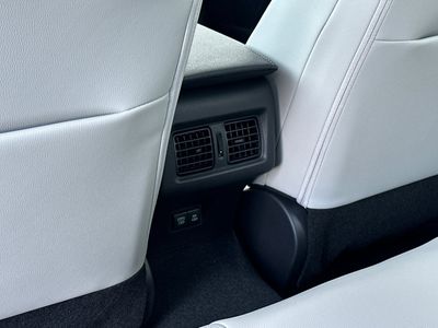 2026 Toyota Camry - Photo 14