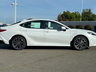 2026 Toyota Camry - Photo 8