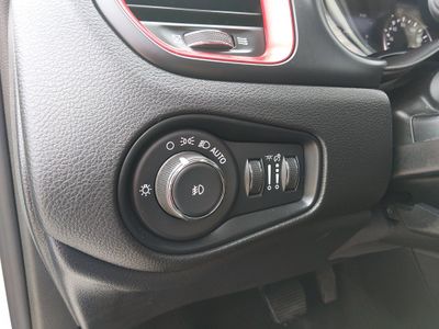 2023 Jeep Renegade - Photo 13