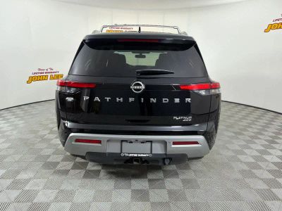 2022 Nissan Pathfinder — interior view