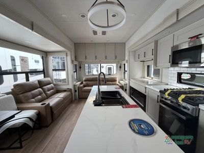 2026 Grand Design Solitude - Photo 8