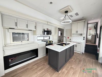 2026 Grand Design Solitude - Photo 11