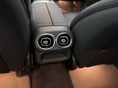 2026 Mercedes-Benz GLC - Photo 21