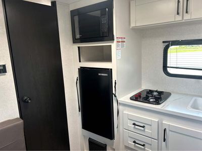 2026 Jayco Jay Flight SLX - Photo 13