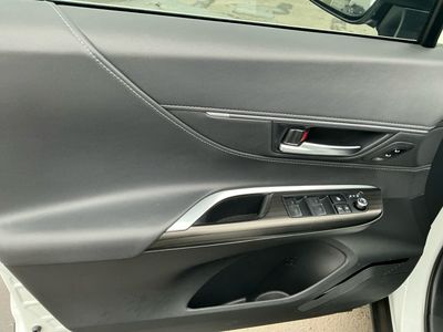 2024 Toyota Venza - Photo 15