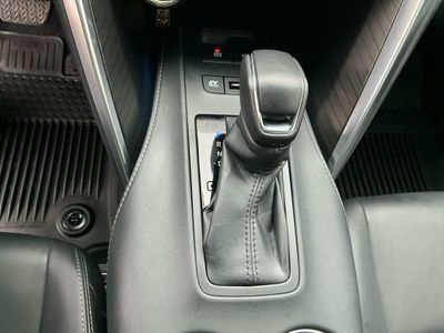 2024 Toyota Venza - Photo 12