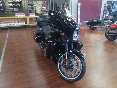 2025 Indian Motorcycle Roadmaster PowerPlus Limited w/PowerBand Audio Black Metallic - Photo 2