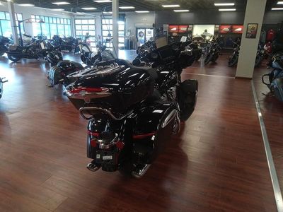 2025 Indian Motorcycle Roadmaster PowerPlus Limited w/PowerBand Audio Black Metallic - Photo 9