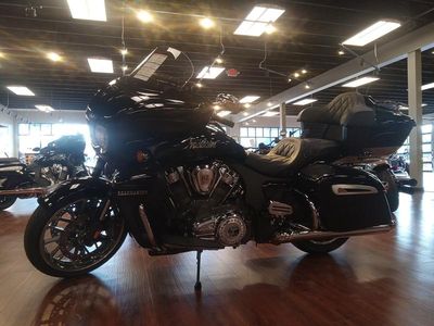 2025 Indian Motorcycle Roadmaster PowerPlus Limited w/PowerBand Audio Black Metallic - Photo 12