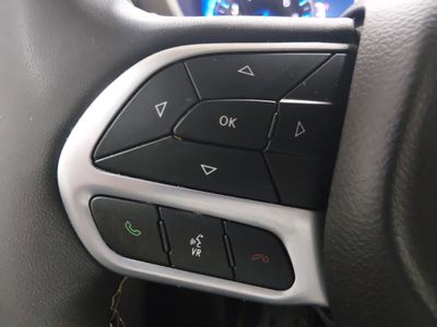 2023 Chrysler Pacifica — photo 17 view