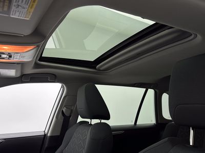 2019 Toyota RAV4 — detail view