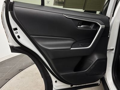 2019 Toyota RAV4 — photo 23 view