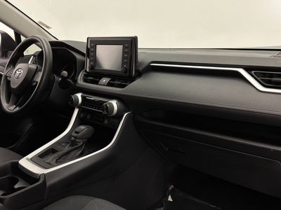 2019 Toyota RAV4 — photo 33 view