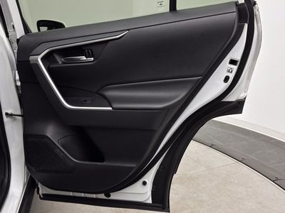 2019 Toyota RAV4 — photo 30 view