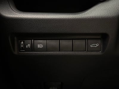 2019 Toyota RAV4 — photo 21 view