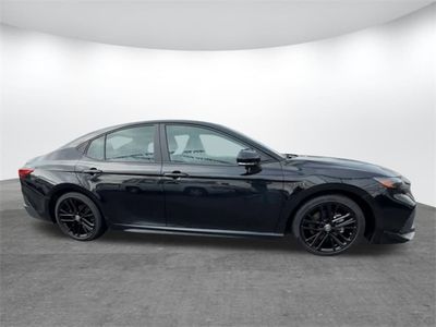 2025 Toyota Camry - Photo 3