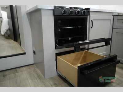 2026 Jayco Seismic - Photo 30