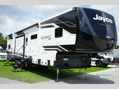 2026 Jayco Seismic - Photo 1