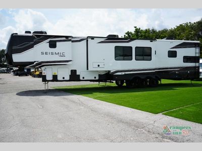 2026 Jayco Seismic - Photo 4
