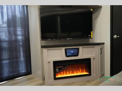 2026 Jayco Seismic - Photo 39