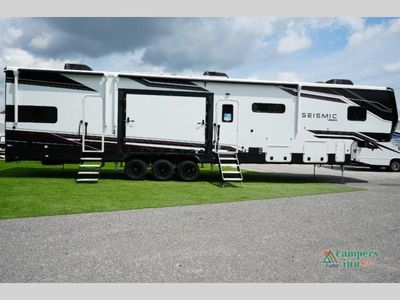 2026 Jayco Seismic - Photo 8