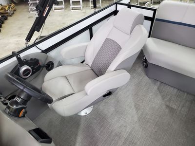 2023 QWEST 820 E LANAI LTZ TT2 - Photo 12