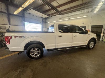 2017 Ford F-150 — detail view