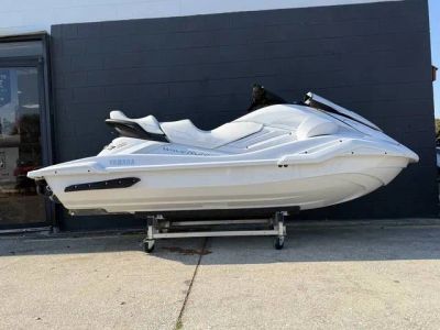 2026 Yamaha WaveRunners FX Cruiser SVHO® — front three-quarter view
