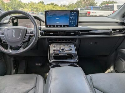 2023 Lincoln Nautilus — photo 11 view