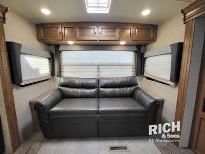 2018 Forest River Rockwood Ultra Lite - Photo 12