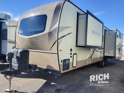 2018 Forest River Rockwood Ultra Lite - Photo 3