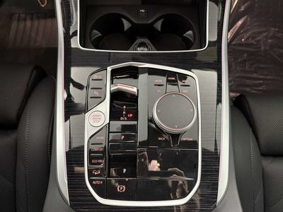 2026 BMW X5 xDrive40i — photo 17 view