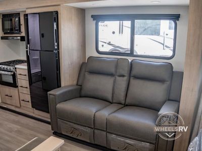 2026 Grand Design Imagine XLS - Photo 15