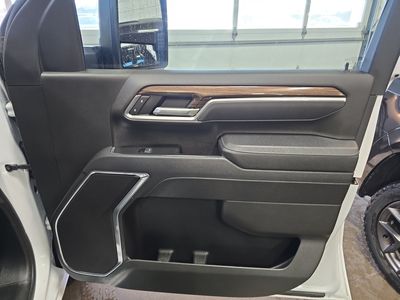 2025 Chevrolet Silverado 2500HD — photo 21 view