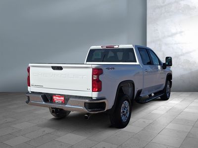 2025 Chevrolet Silverado 2500HD — engine compartment view
