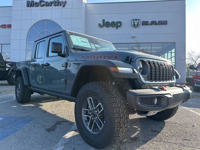 2026 Jeep Gladiator JTJH98 — front three-quarter view