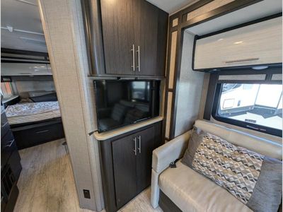 2018 Thor Motor Coach Compass - Photo 12