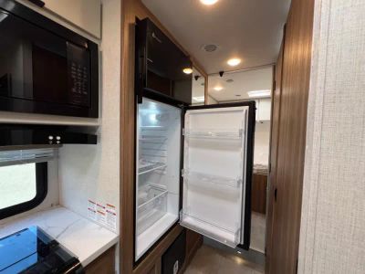 2027 Thor Motor Coach CHATEAU — photo 14 view