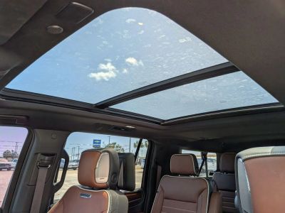 2024 GMC Yukon XL - Photo 12