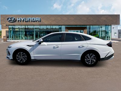 2026 Hyundai Sonata Hybrid — photo 22 view