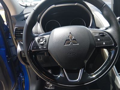 2025 Mitsubishi Eclipse Cross — photo 12 view