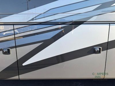 2025 Thor Motor Coach Inception - Photo 14