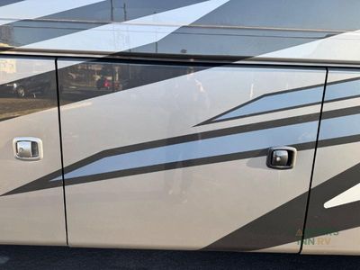 2025 Thor Motor Coach Inception - Photo 12