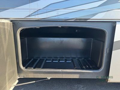 2025 Thor Motor Coach Inception - Photo 15