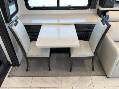 2026 Fleetwood DISCOVERY LXE - Photo 11