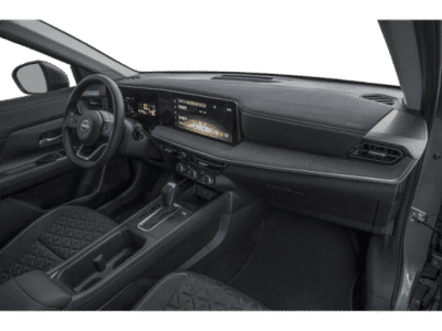 2026 Nissan Kicks — photo 12 view