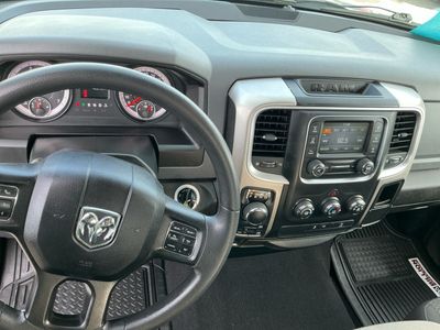 2020 Ram 1500 Classic — photo 8 view
