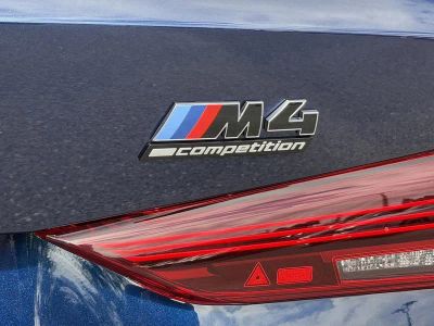 2026 BMW M4 — photo 9 view