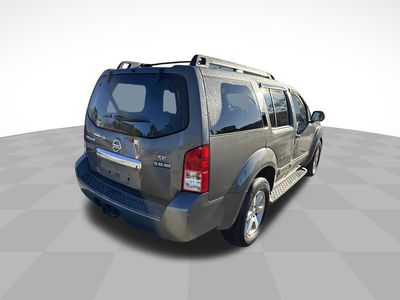 2008 Nissan Pathfinder — side profile view