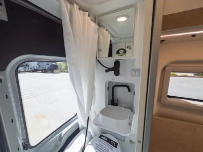 2027 Thor Motor Coach TALAVERA — photo 14 view
